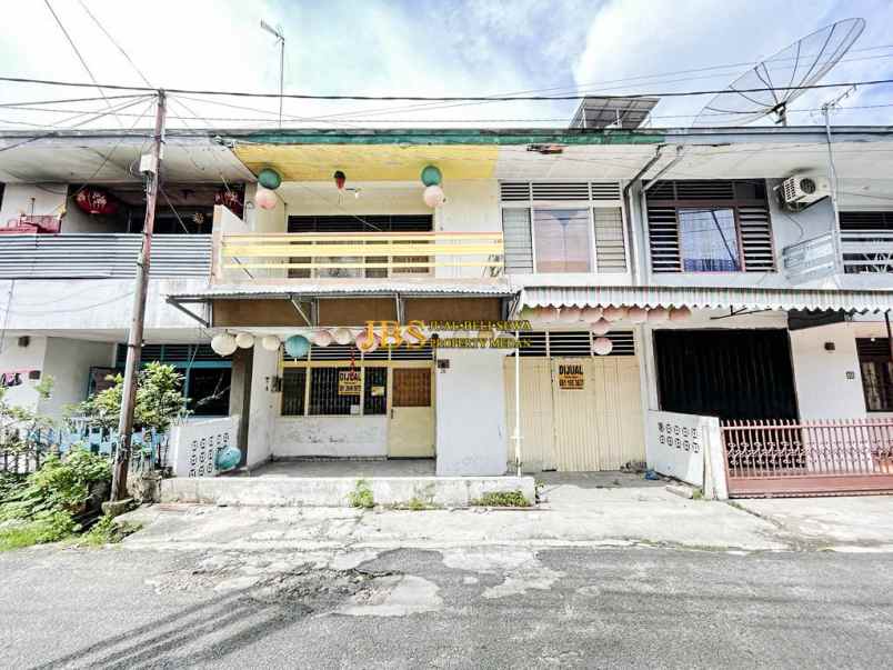 dijual rumah jalan bakau daerah sekip