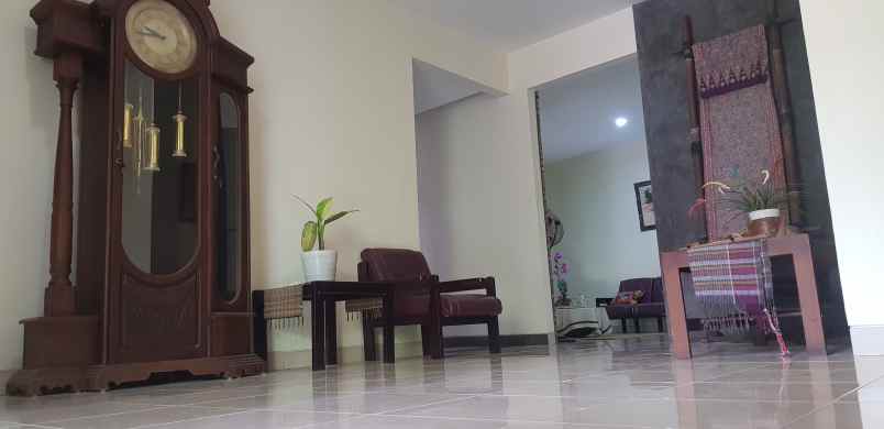 dijual rumah jalan brigjen katamso lrg