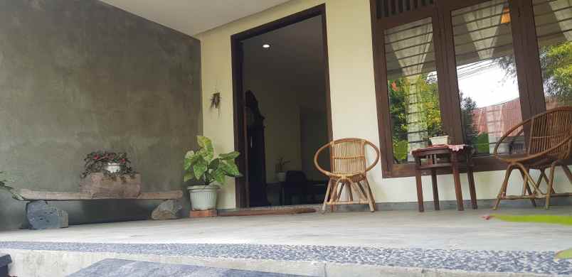 dijual rumah jalan brigjen katamso lrg