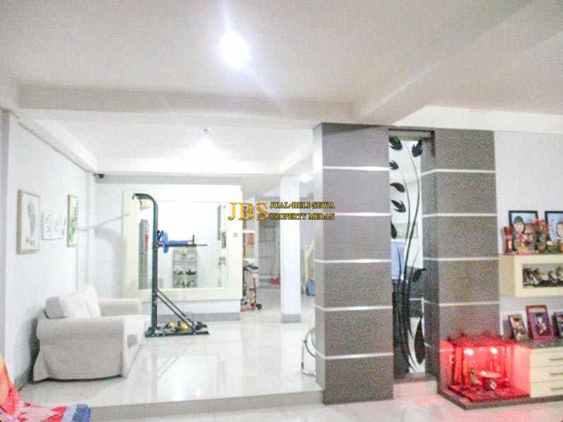 dijual rumah jalan burjamhal