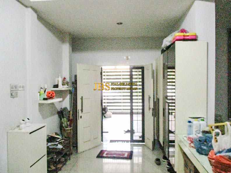 dijual rumah jalan burjamhal