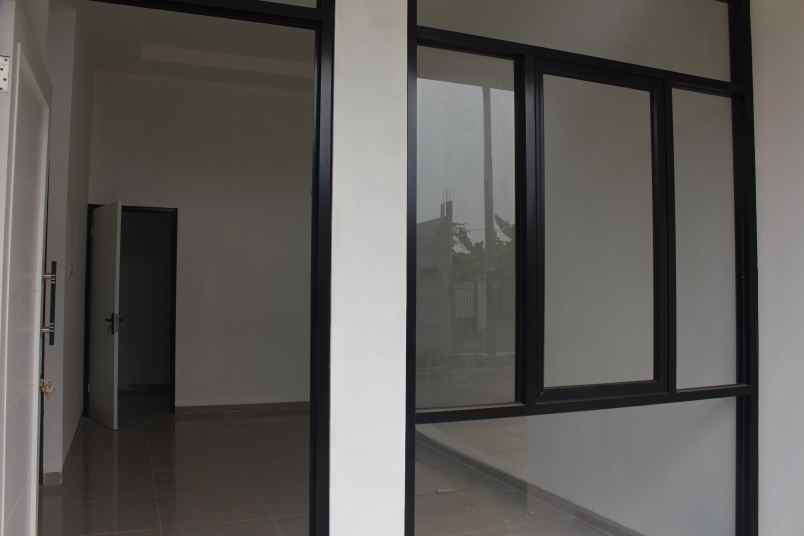 dijual rumah jalan cilalung 3 jombang