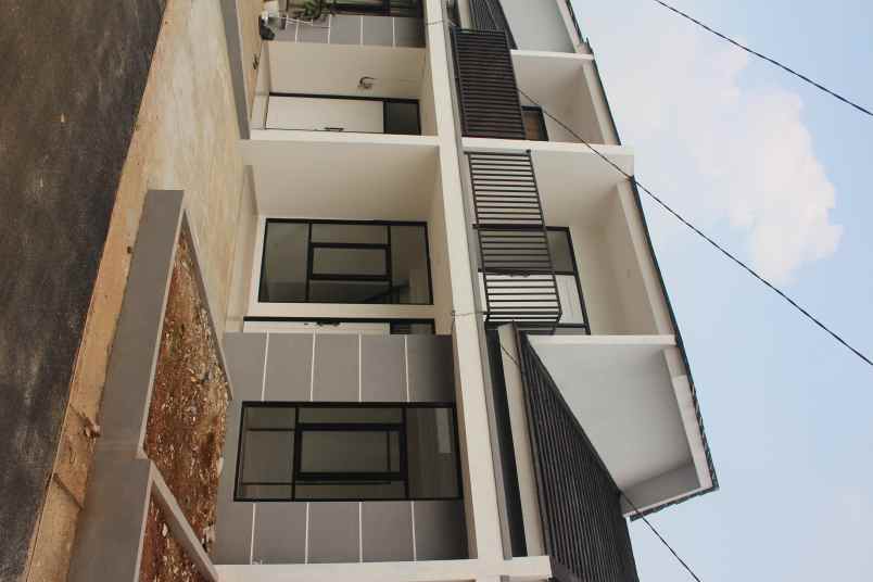 dijual rumah jalan cilalung 3 jombang