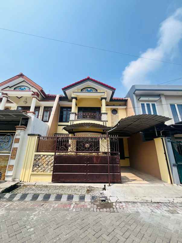 dijual rumah jalan dharmahusada mas