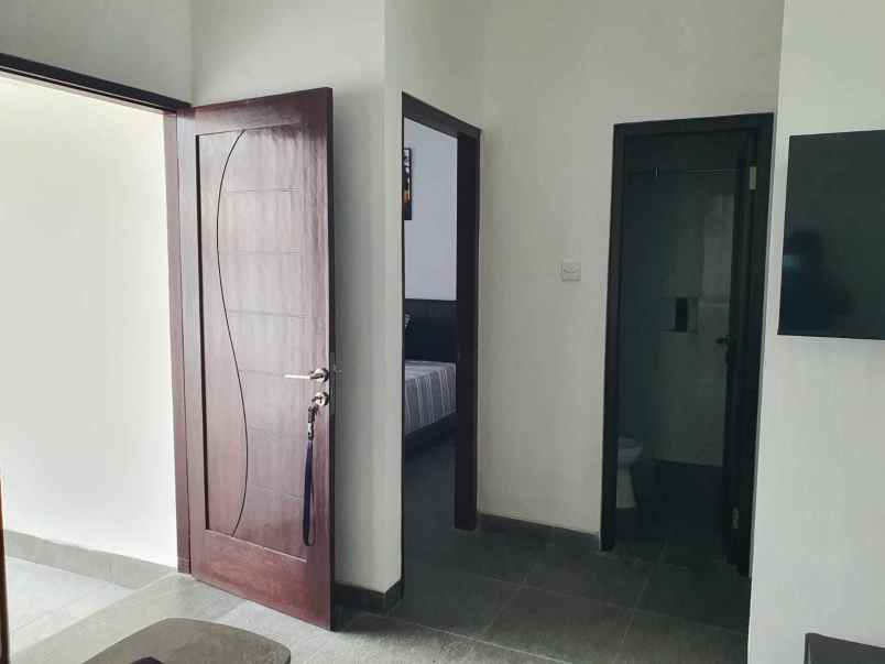 dijual rumah jalan gn soputan