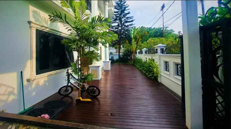 dijual rumah jalan kayu putih