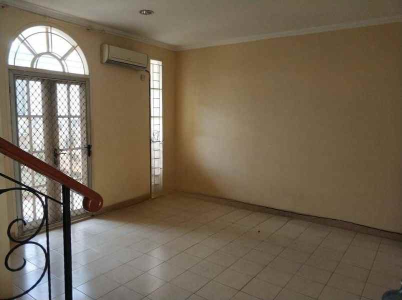 dijual rumah jalan kayu putih jakarta timur