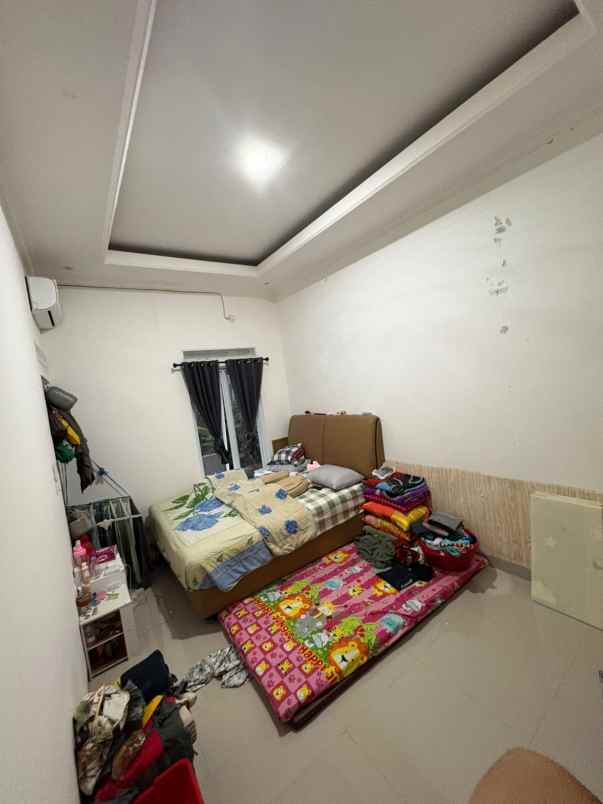 dijual rumah jalan kemuning