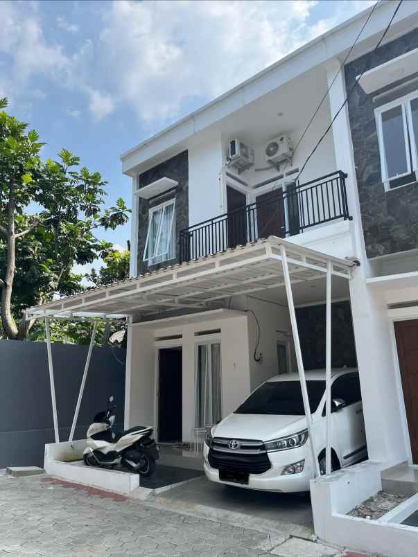 dijual rumah jalan kemuning