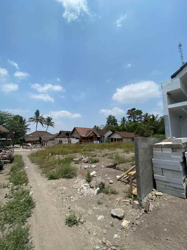 dijual rumah jalan palagan km 13 5