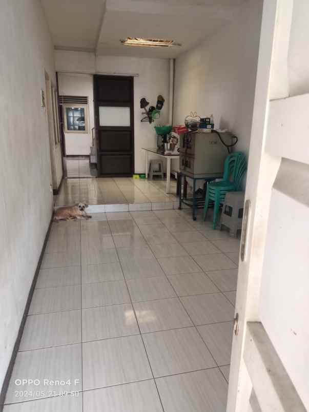 dijual rumah jalan raya cinere komplek