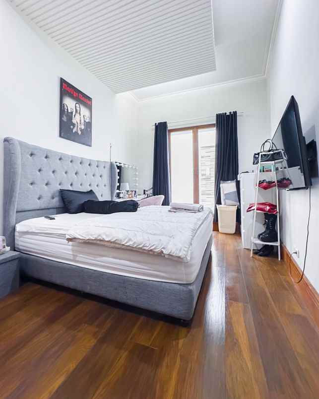 dijual rumah jalan raya fatmawati