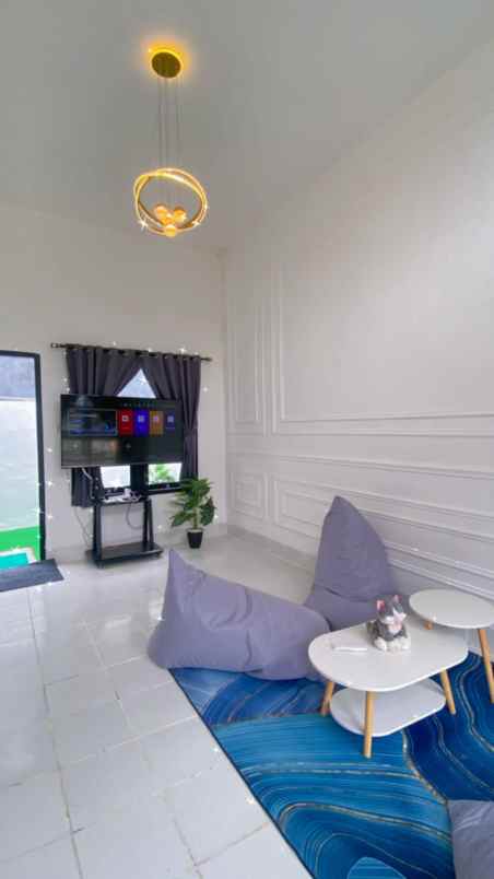 dijual rumah jalan raya megu cisoka