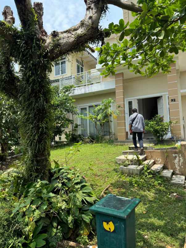 dijual rumah jalan raya sircuit sentul