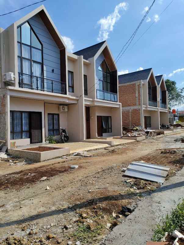 dijual rumah jalan sirojulmunir