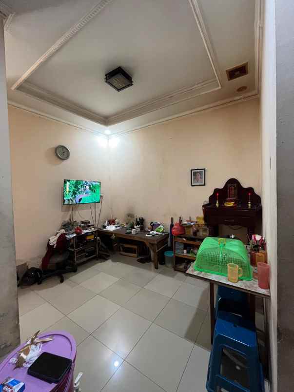 dijual rumah jalan teratai cibodas