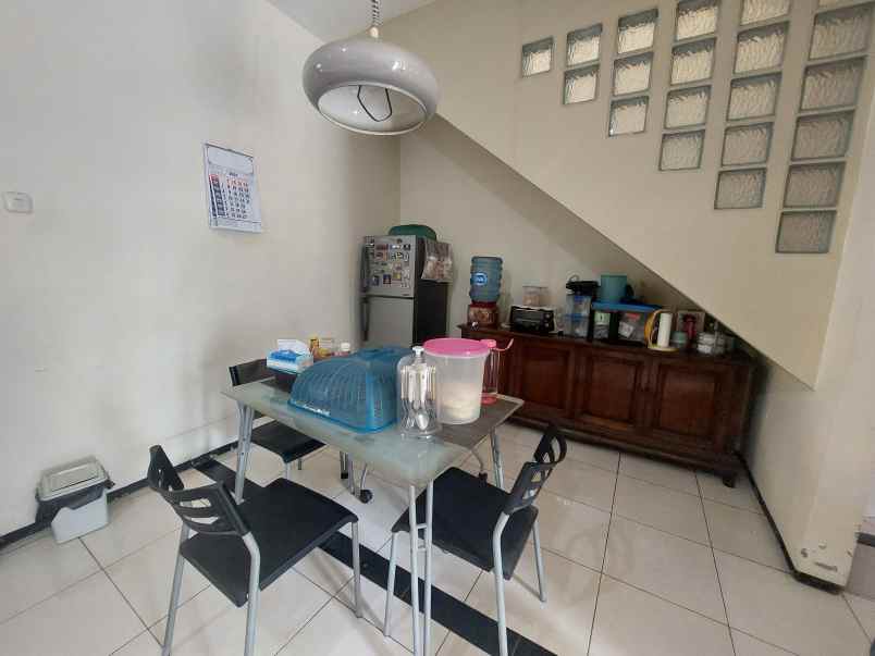 dijual rumah jati bening