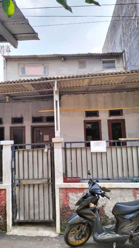 dijual rumah jatikarya kota bekasi