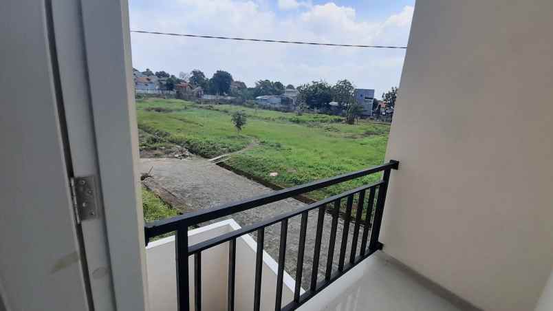 dijual rumah jatiraden