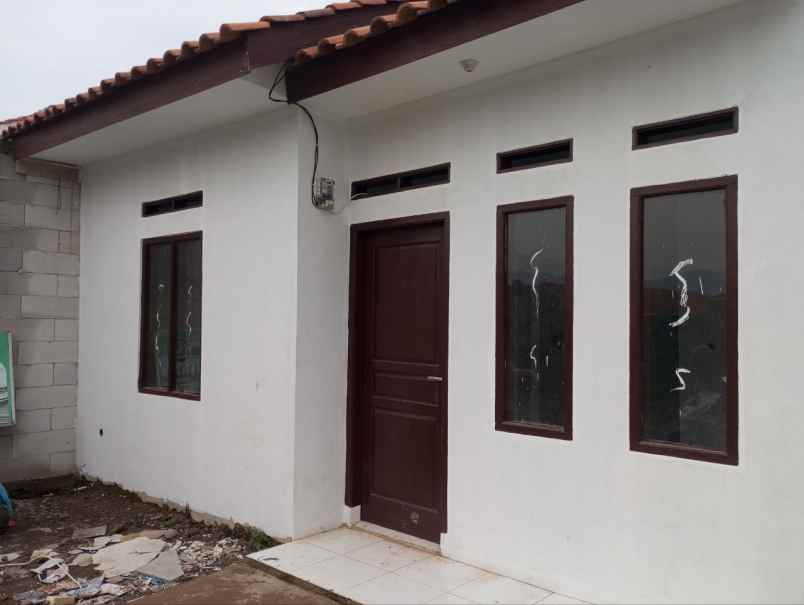 dijual rumah jelekong