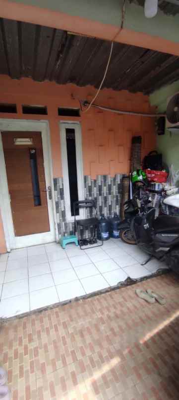 dijual rumah jl amd raya