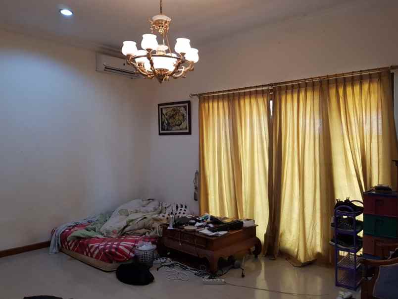 dijual rumah jl anggur