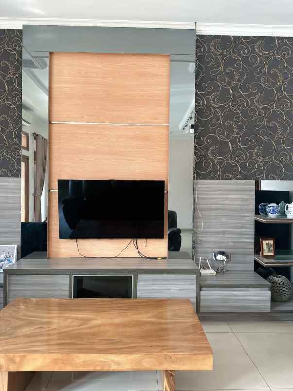 dijual rumah jl batununggal indah