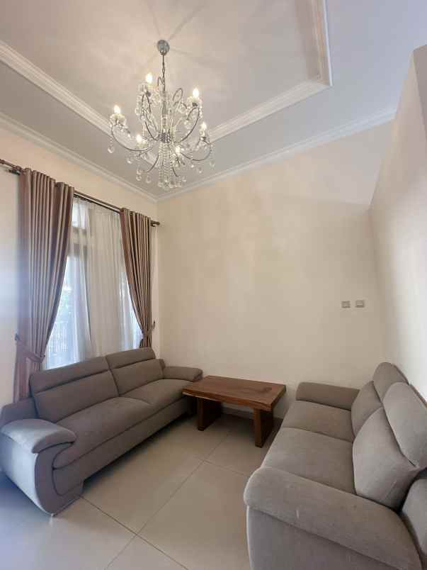 dijual rumah jl batununggal indah