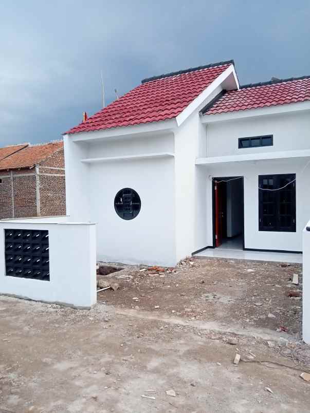 dijual rumah jl bojongwaru rancamulya