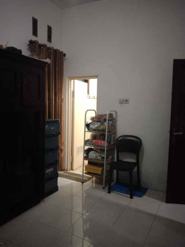 dijual rumah jl dewi sartika