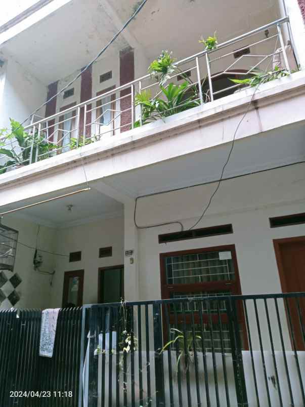 dijual rumah jl gunung batu gg sukaasih