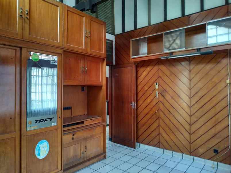 dijual rumah jl kebalen