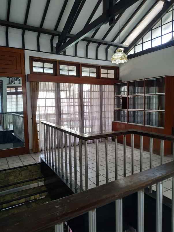 dijual rumah jl kebalen