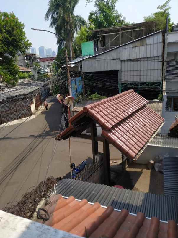 dijual rumah jl kebalen