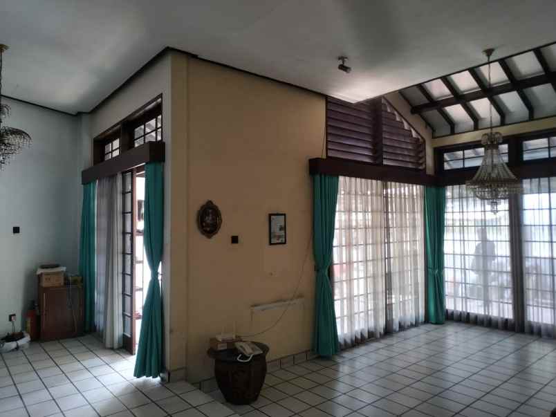 dijual rumah jl kebalen