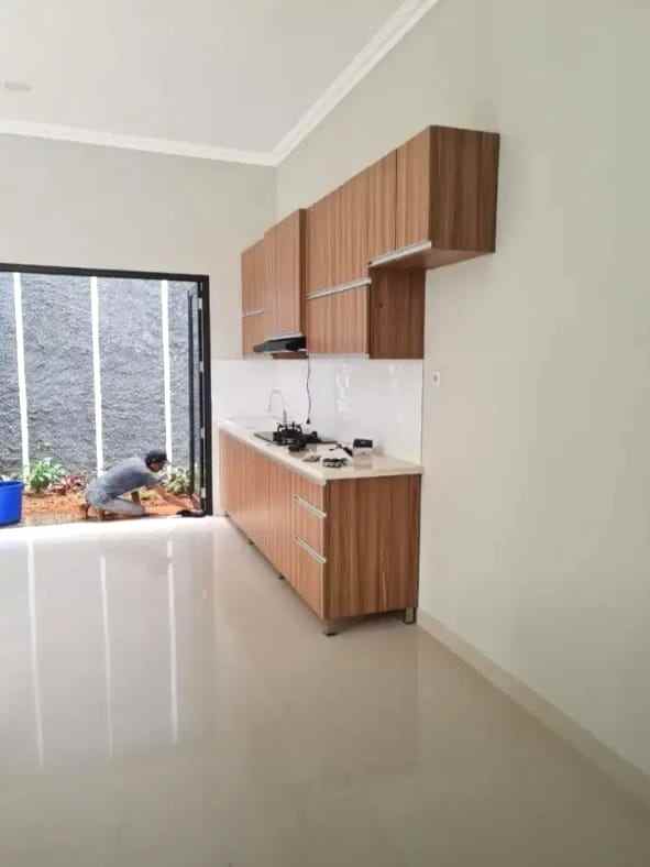 dijual rumah jl kelurahan duren sawit