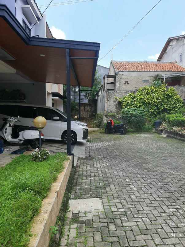 dijual rumah jl kirai cireundeu