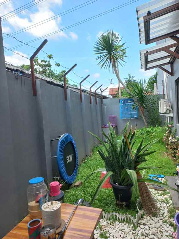 dijual rumah jl kirai cireundeu