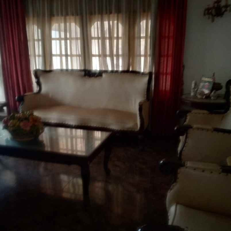 dijual rumah jl kodam