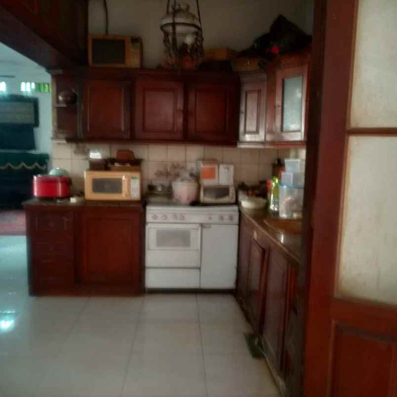 dijual rumah jl kodam