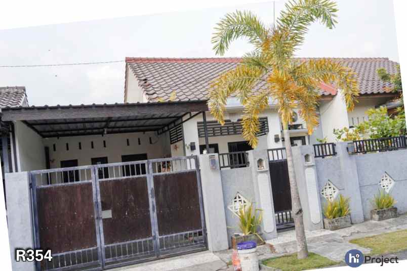 dijual rumah jl krakatau midang gunung sari