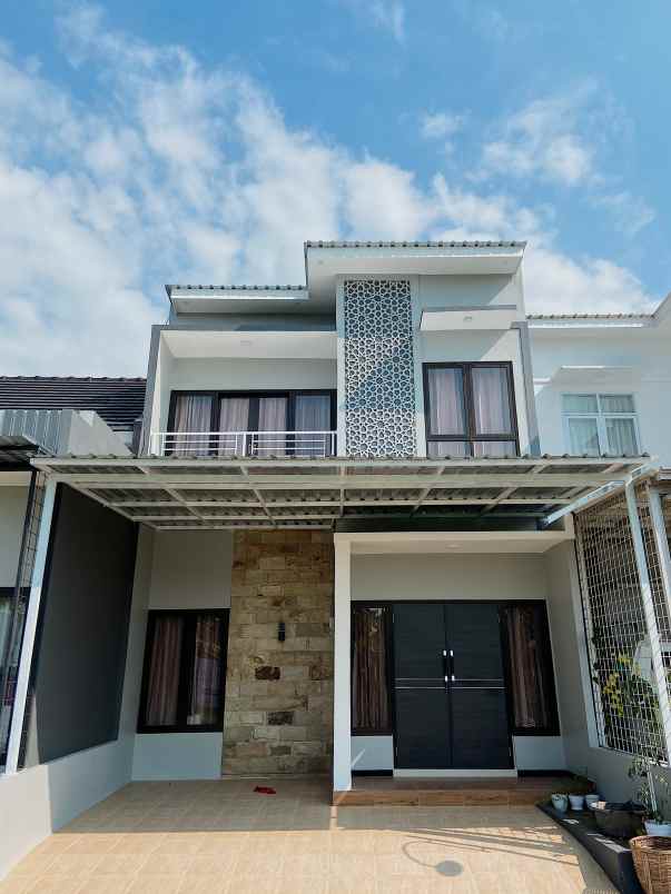 dijual rumah jl mangunkarso no 48