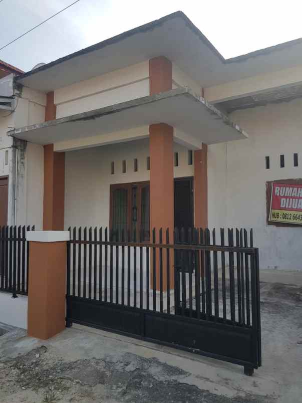 dijual rumah jl melur