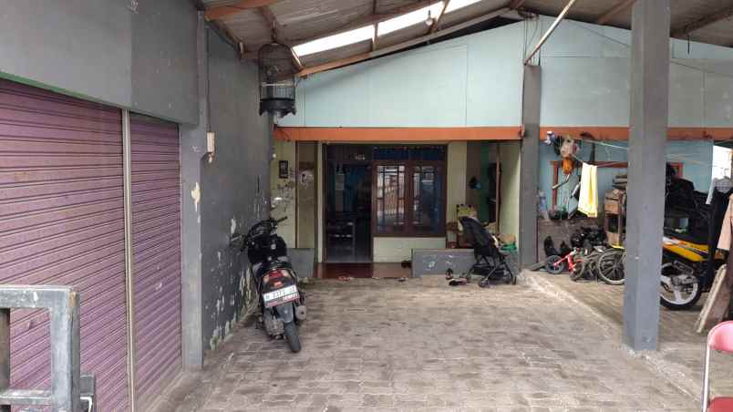 dijual rumah jl nangka