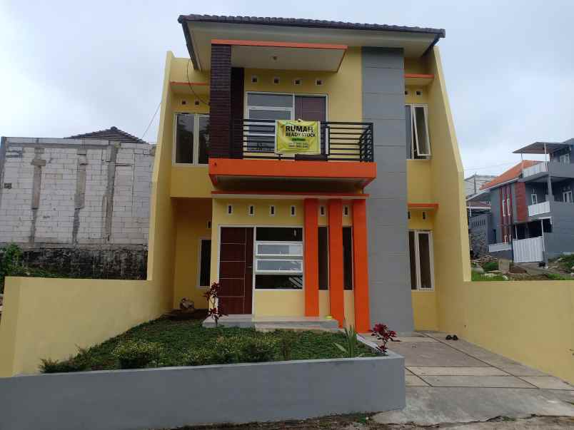 dijual rumah jl pahlawan balearjosari