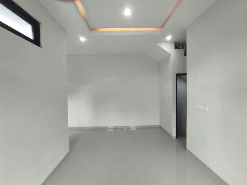 dijual rumah jl pasir honje padasuka