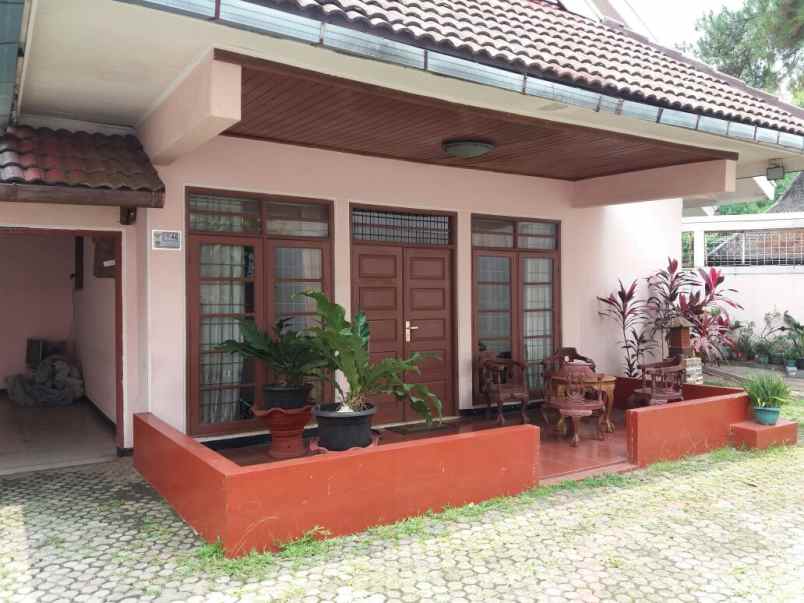 dijual rumah jl pejaten barat pasar