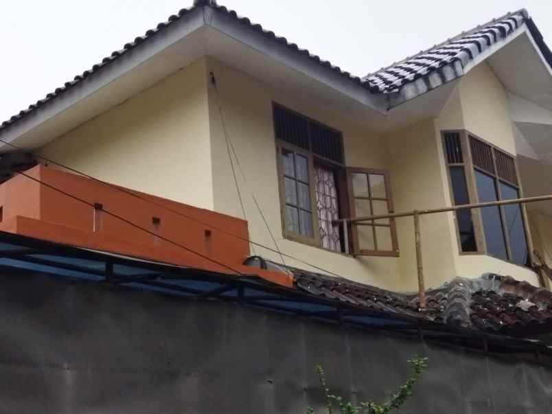 dijual rumah jl pondok bambu duren