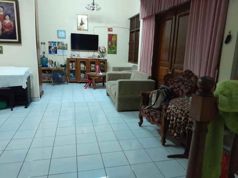 dijual rumah jl pondok bambu duren