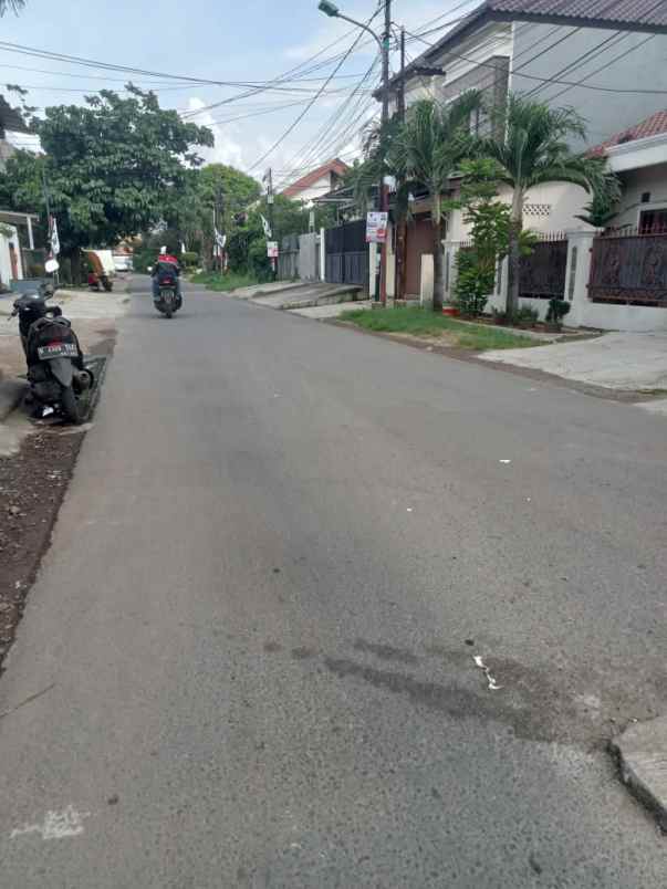 dijual rumah jl pondok kelapa duren